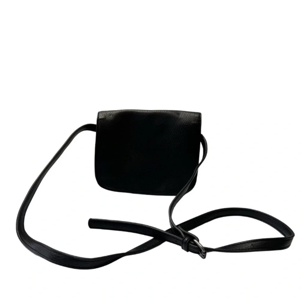 American Eagle Outfitters Black‎ Crossbody Bag with Structured Design